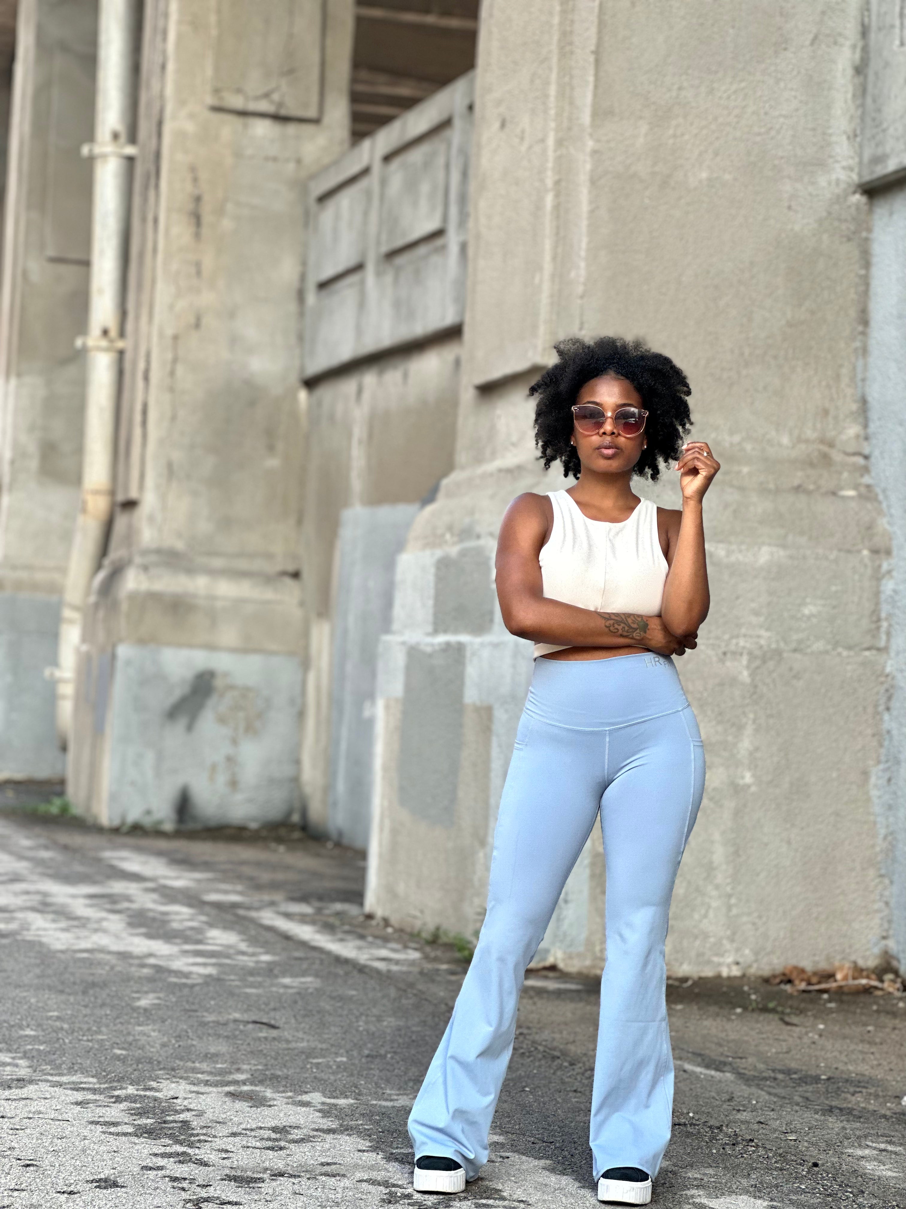 How To Style Flare Leggings & The Best Outfit Ideas